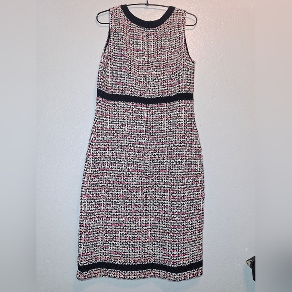 St. John Dress - Picture 3 of 7